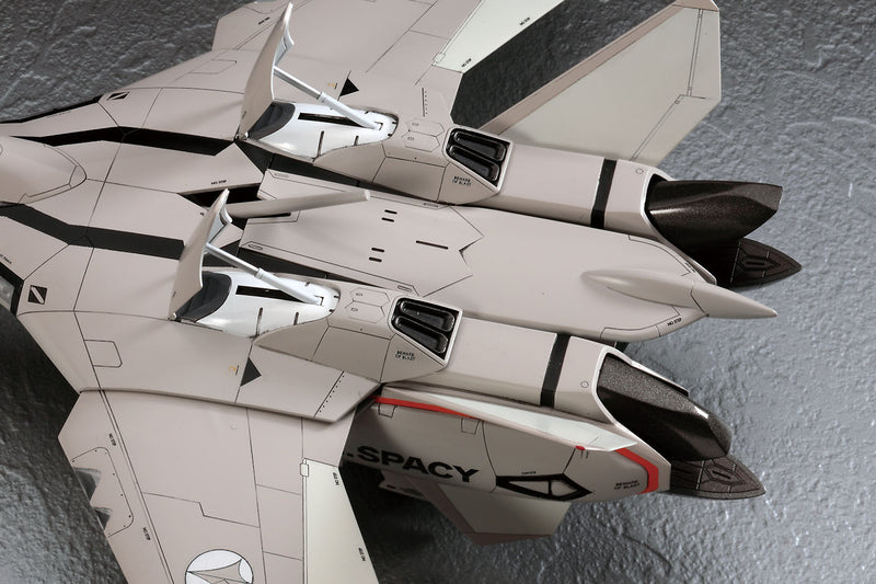 Hasegawa Models 65722 VF-11B Thunderbolt “Macross Plus” 1:72 SCALE MODEL KIT