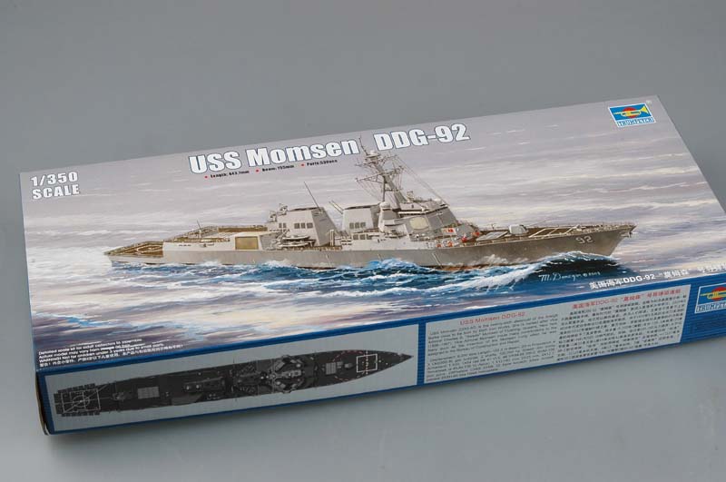 Trumpeter USS Momsen DDG-92 04527 1:350