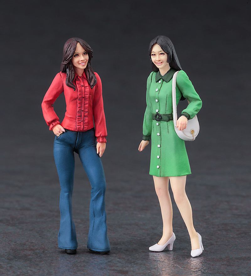 Hasegawa Models 29106 70's girls figures 1:24 SCALE MODEL KIT