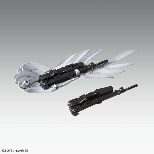 Bandai  2516450 Gundam Wing: Endless Waltz Wing Gundam Zero Ver. Ka Master Grade 1:100 Scale Model Kit