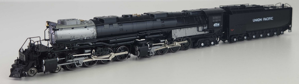 Kato 126-4014-S Union Pacific Big Boy Steam Locomotive w/ Soundtraxx D