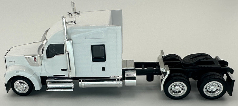Kenworth W990 with Flat Top Sleeper Cab Black 1/87 (HO) Plastic Model Kenworth W990 with Flat Top Sleeper Cab Black 1/87 (HO) Plastic Model