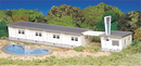 Bachmann 45214 Motel with Pool Kit, HO