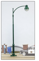 Walthers SceneMaster 949-4309 Modern Street Light, HO