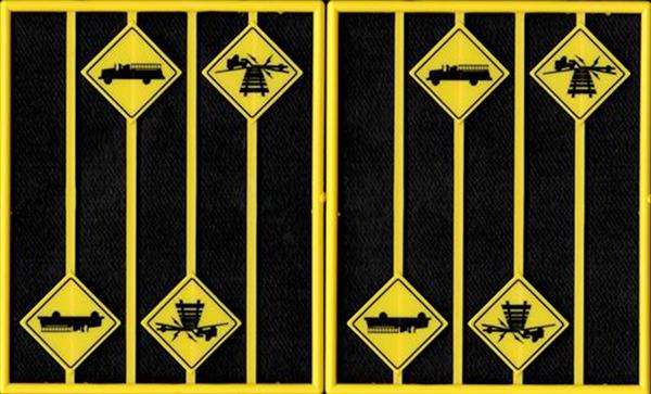 Tichy Train Group O 2084 Firehouse and Vehicles May Drag Warning Signs (8)
