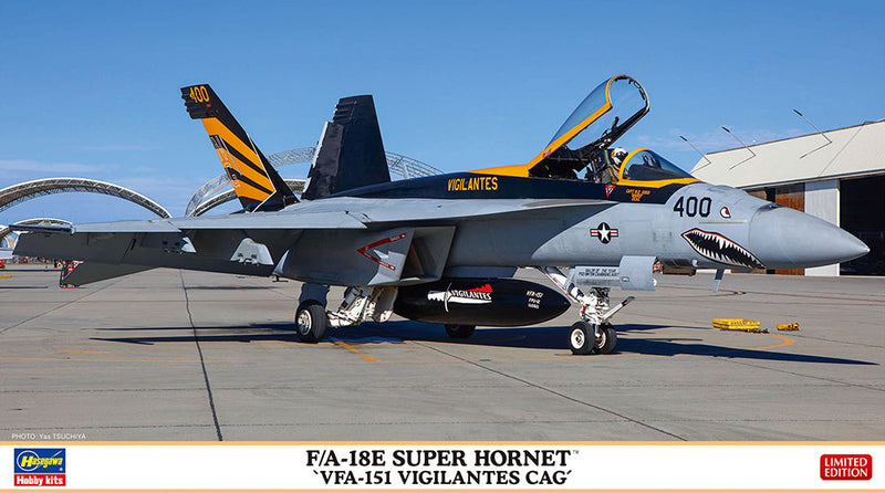 Hasegawa Models 2365 F/A-18E Super Hornet “VFA-151 Vigilantes CAG” 1:72 SCALE MODEL KIT