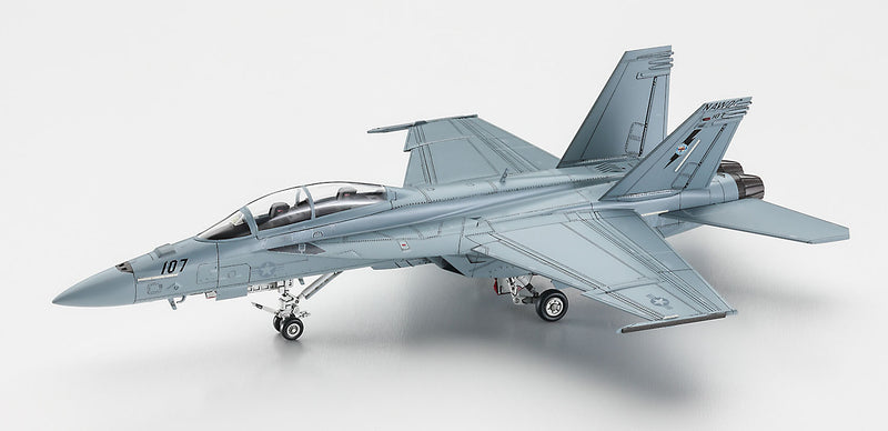 Hasegawa Models 2402 F/A-18F Super Hornet “Top Gun” 1:72 SCALE MODEL KIT