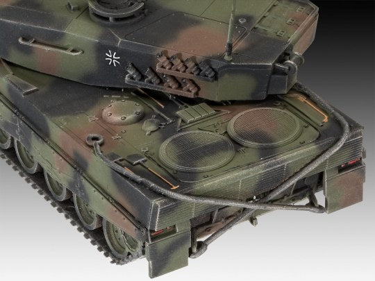 Revell 03311 SLT 50-3 Elefant + Leopard 2A4 1:72