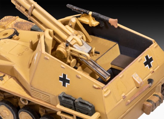 Revell 03334 First Diorama Set - Sd.Kfz. 124 Wespe 1:76