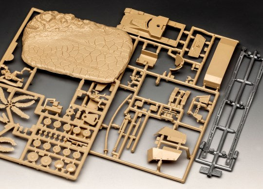 Revell 03334 First Diorama Set - Sd.Kfz. 124 Wespe 1:76