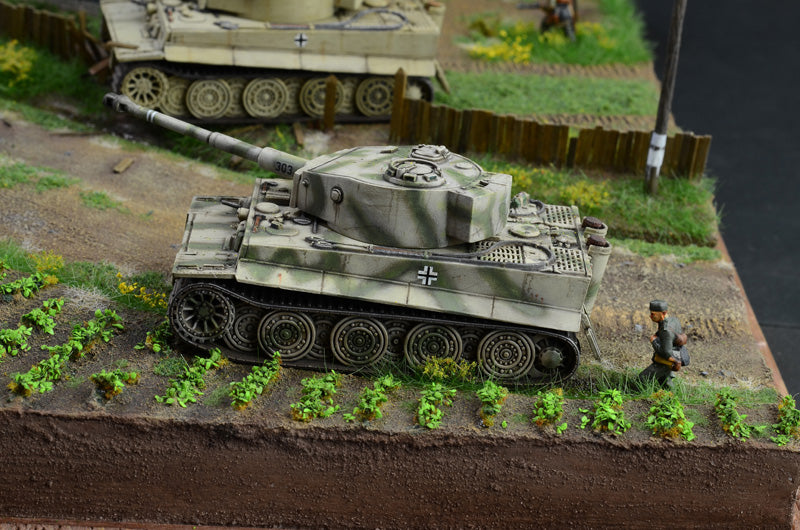 Italeri 6182 - SCALE 1 : 72 1944 BATTLE AT MALINAVA - BATTLE SET