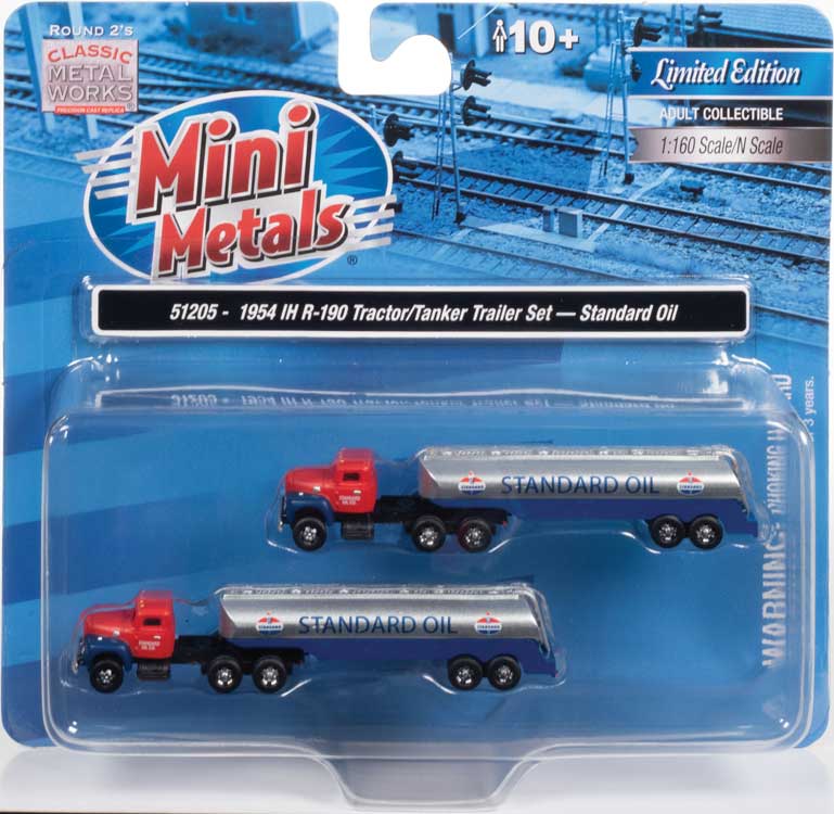 CLASSIC METAL WORKS 51205 1954 IH R-190 Tractor w/Tanker Trailer 2-Pack (Standard Oil) - Assembled -- Standard Oil (red, silver, blue) N SCALE
