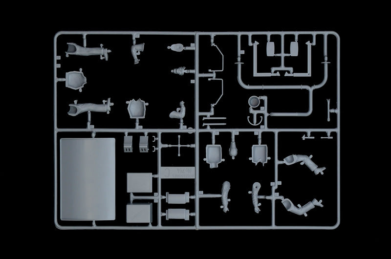 Italeri 764 - SCALE 1 : 24 Truck Shop Accessories