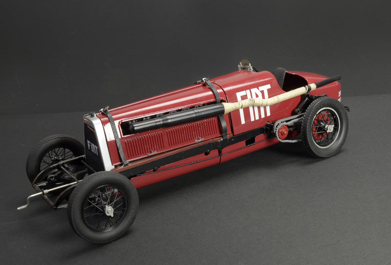 Italeri 4701 - SCALE 1 : 12 FIAT MEFISTOFELE 21706 c.c.