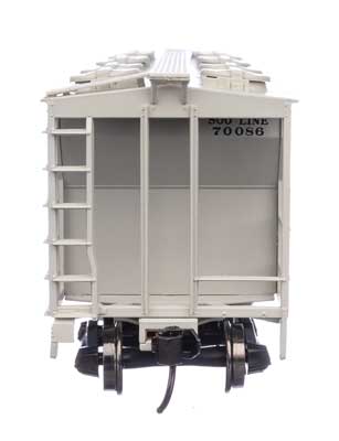 WalthersMainline 910-7057 HO 50' Pullman-Standard PS-2 2893 3-Bay Covered Hopper - Ready to Run - Soo Line