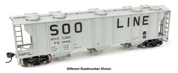 WalthersMainline 910-7060 HO 50' Pullman-Standard PS-2 2893 3-Bay Covered Hopper - Ready to Run - Soo Line