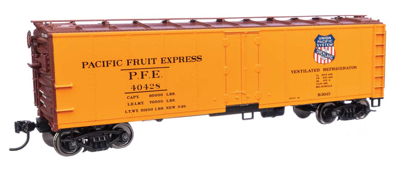 WalthersMainline 910-41415 HO 40' Steel Refrigerator Car with Dreadnaught Ends Pacific Fruit Express (Overland)