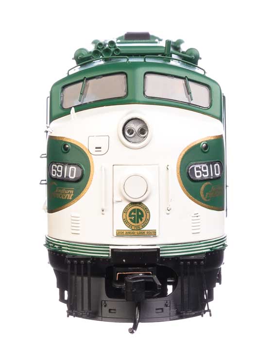 WalthersProto 920-49920 EMD E8 A-A - Standard DC -- Southern