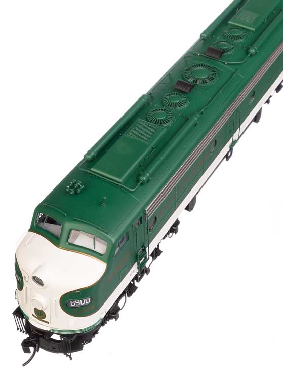 WalthersProto 920-49922 EMD E8A - Standard DC -- Southern