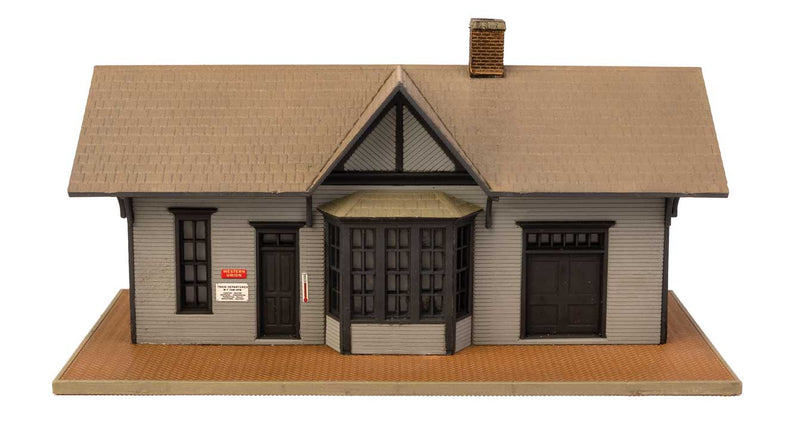 Walthers Cornerstone 933-3894 Golden Valley Depot -- Kit - 4 x 2-1/8 x 2" 10.1 x 5.3 x 5cm, N