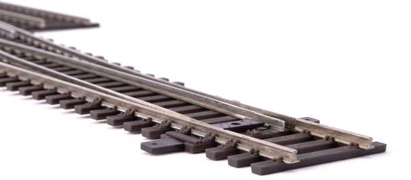 WalthersTrack 948-83076 Code 83 Nickel Silver DCC Friendly Number 6 Single Crossover Turnout -- Right Hand, HO