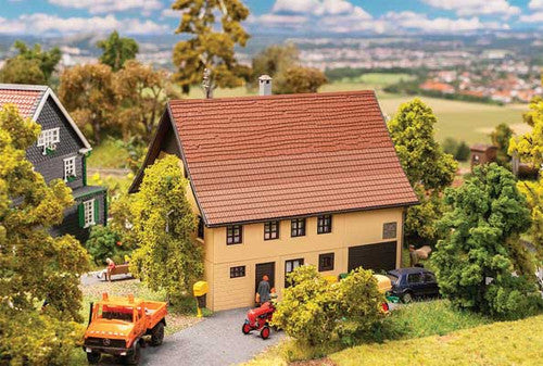 Faller HO 191780 Day Laborer Building Kit