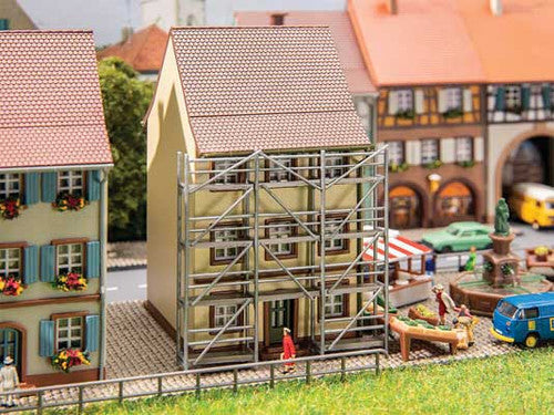 Faller N 232175 Old-Town House with Scaffolding Kit