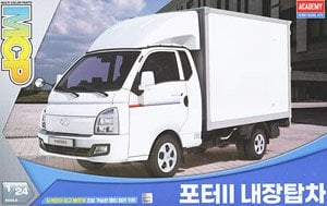 Academy Models 15144 1:24 Hyundai Porter II Cargo Truck