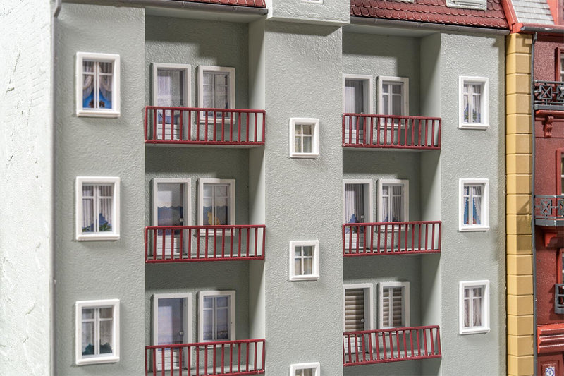 PREORDER Faller HO 130714 Townhouse Set Kit | 116.65