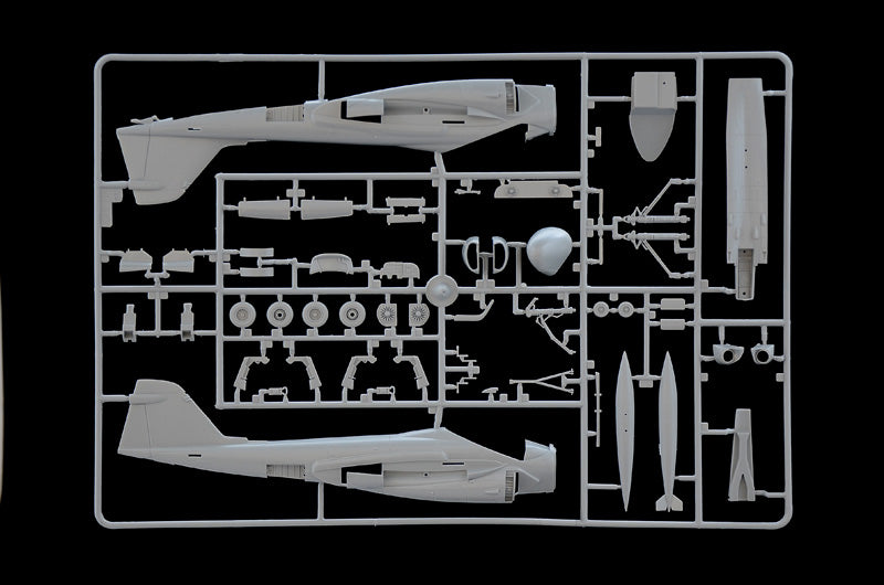 Italeri 1405 - SCALE 1 : 72 KA-6D INTRUDER