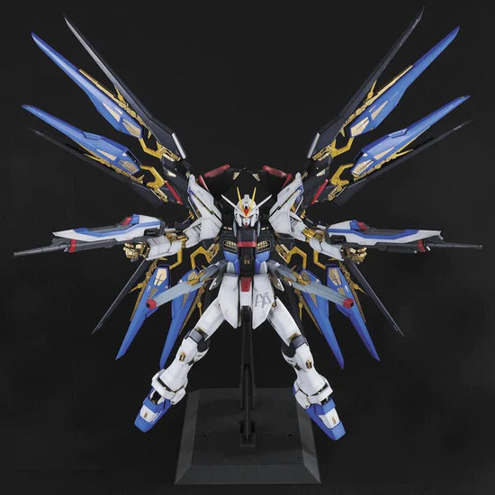 Bandai  2251374 Mobile Suit Gundam Seed Destiny Strike Freedom Gundam Perfect Grade 1:60 Scale Model Kit