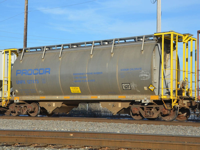 Rapido 172001A Procor 3000cuft Aluminum Hopper: w/Handrail & Wordmark: Single Car