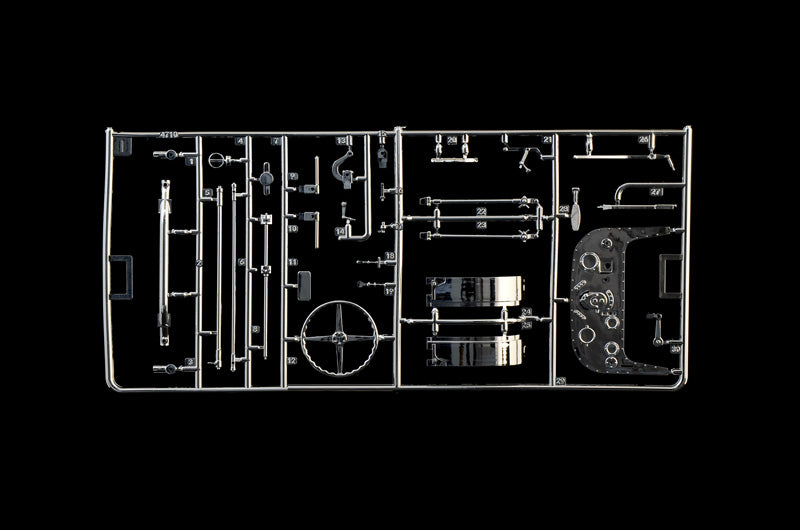 Italeri 4710 - SCALE 1 : 12 Bugatti Type 35B