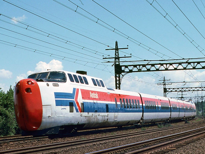 Rapido 203104 HO UAC TurboTrain Add-On Coach (2022 Ver.) - Ready to Run -- Amtrak (Late Scheme, white, red, blue)