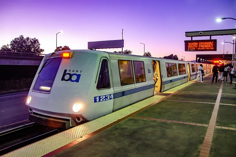 Rapido 204001 HO Bay Area Rapid Transit (DC/Silent): A-B-B-A Train