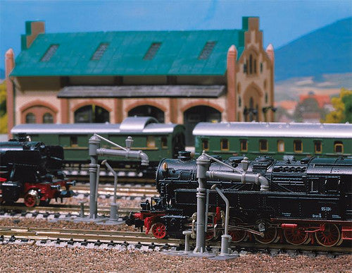 Faller N 222139 Water Cranes Kit (4)