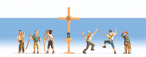Noch N 36874 Mountain Hikers with Crucifix (6-pack)