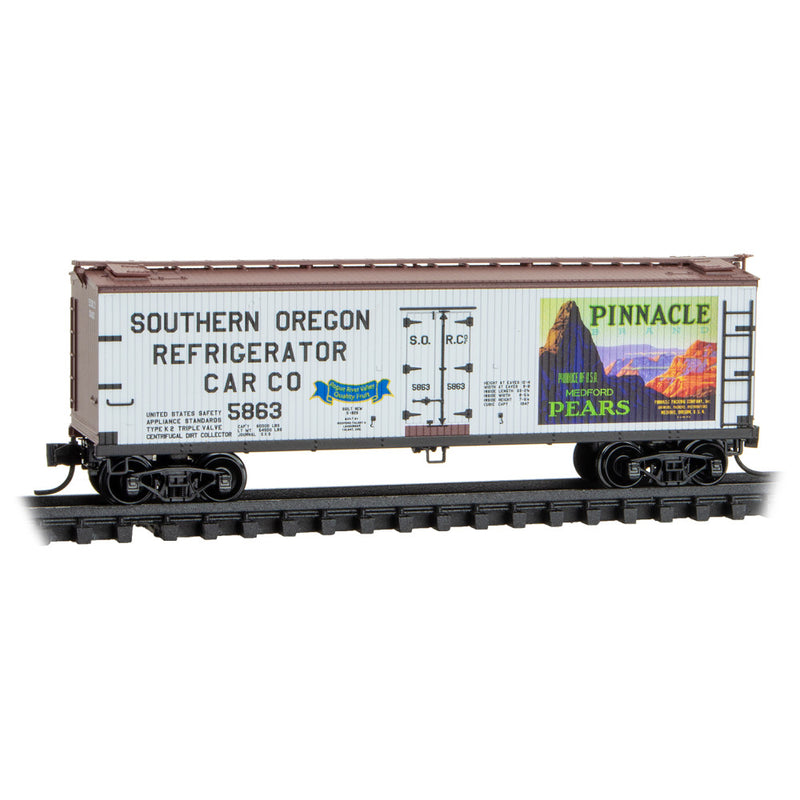 Micro-Trains 049 00 943 40' Double-Sheathed Wood Reefer, w/ Vertical Brake Wheel, Medford Talent & Lakecreek