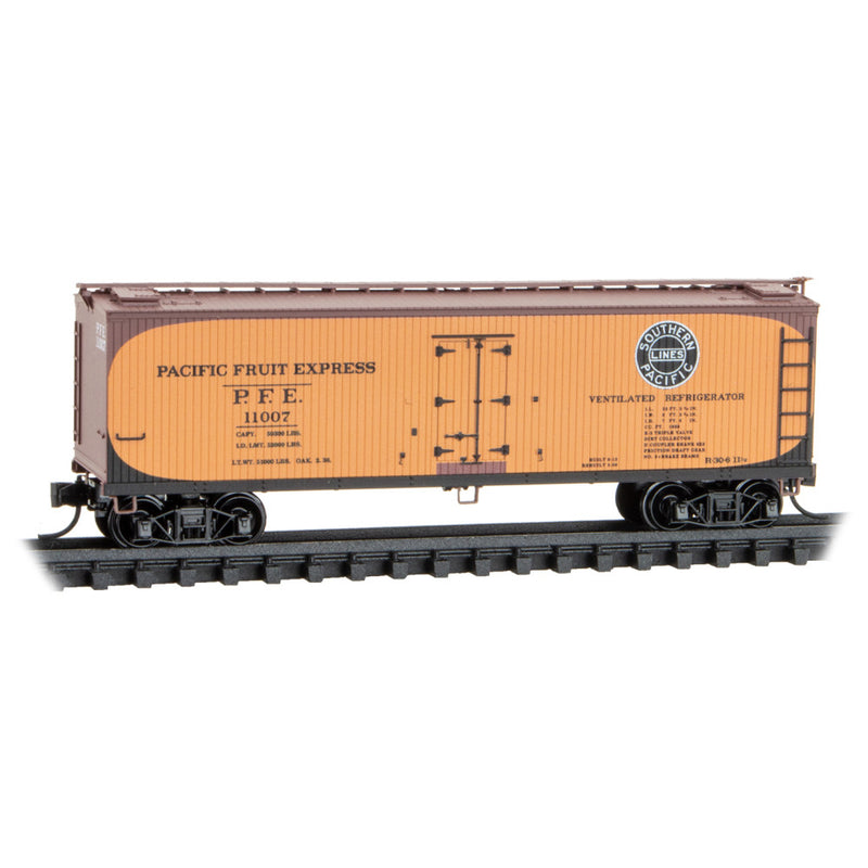 Micro-Trains 049 00 961 40' Double-Sheathed Wood Reefer, w/ Vertical Brake Wheel, Pacific Fruit Express