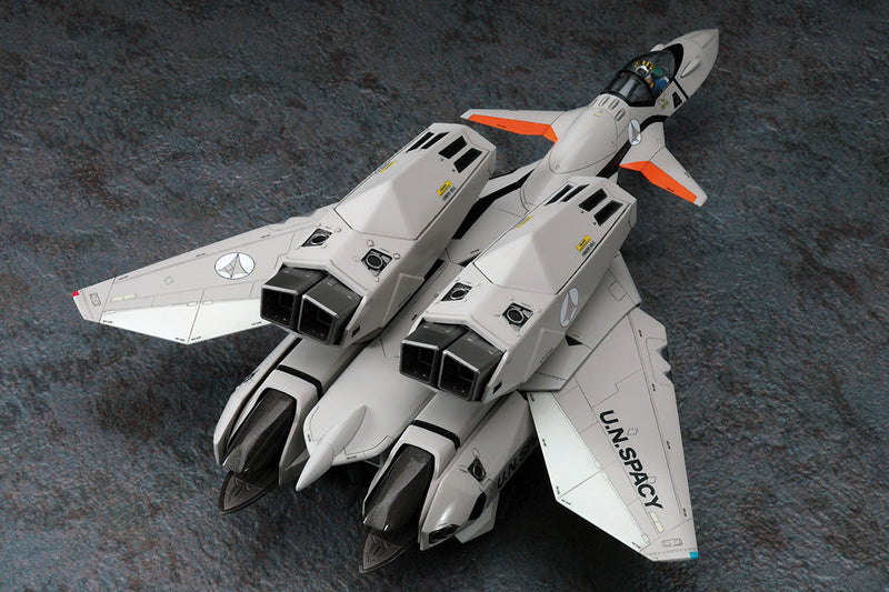 Hasegawa Models 65723 VF-11B Super Thunderbolt “Macross Plus” 1:72 SCALE MODEL KIT