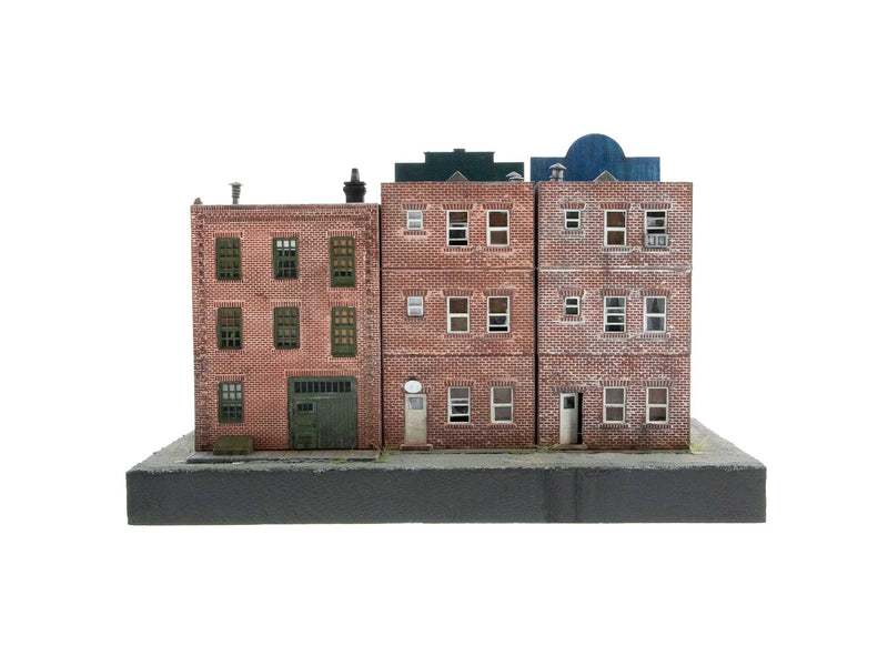 PREORDER Lionel 2467010 HO Front Street 100 Block 3-Structure Set - Kit - 9-1/4 x 7 x 6-1/2"  23.5 x 17.8 x 16.5cm