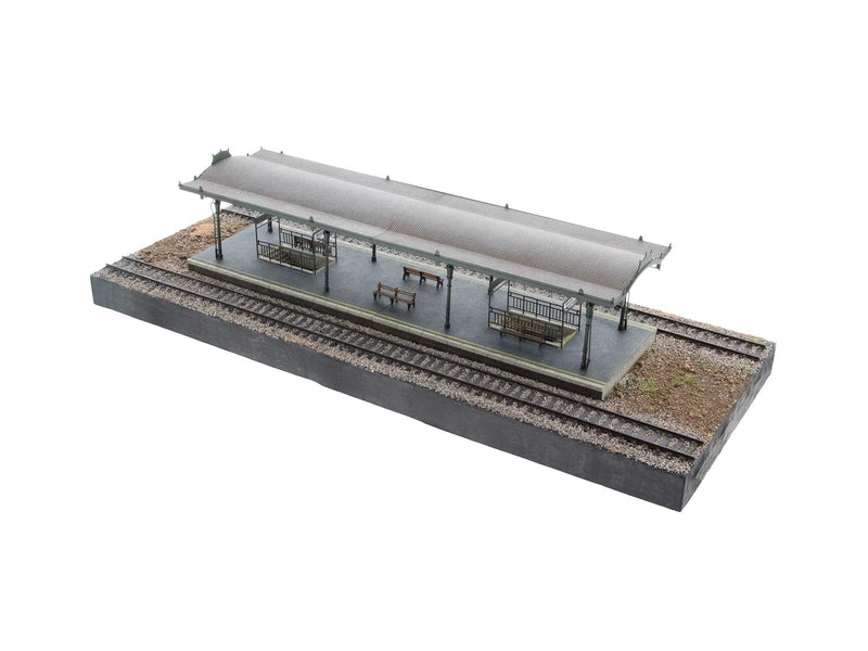 PREORDER Lionel 2467060 HO Station Platform - Kit - 13 x 3-5/16 x 3-5/8"  33 x 8.4 x 9.1cm