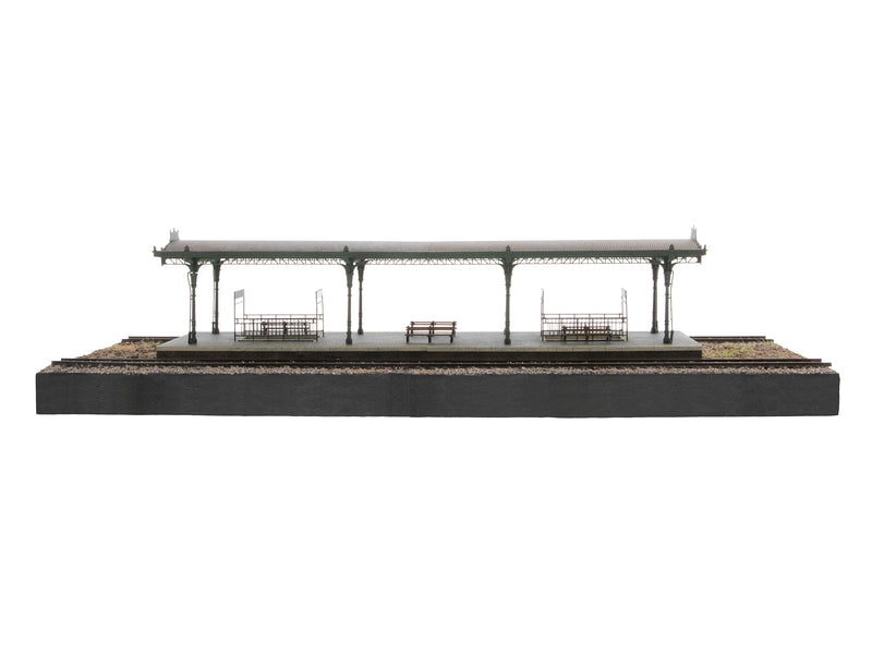 PREORDER Lionel 2467060 HO Station Platform - Kit - 13 x 3-5/16 x 3-5/8"  33 x 8.4 x 9.1cm