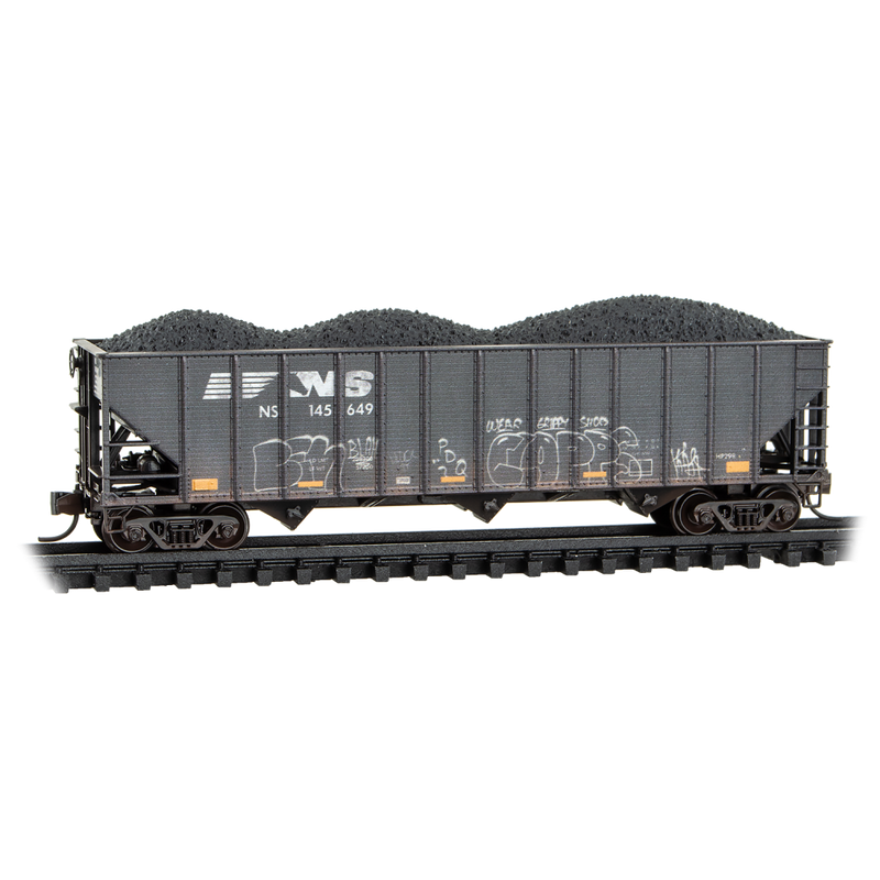 Micro-Trains N 98305104 Weathered 100-Ton 3-Bay Open Hoppers, Norfolk Southern