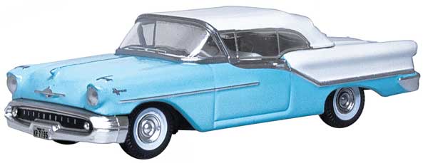 Oxford Diecast 87OC57002 1957 Oldsmobile 88 Convertible - Assembled -- Top Up (Banff Blue, Alcan White), HO