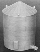 Rix Products HO 304 Grain Bin with 30-Degree Peaked Top, Scale Height: 33' 10.1m