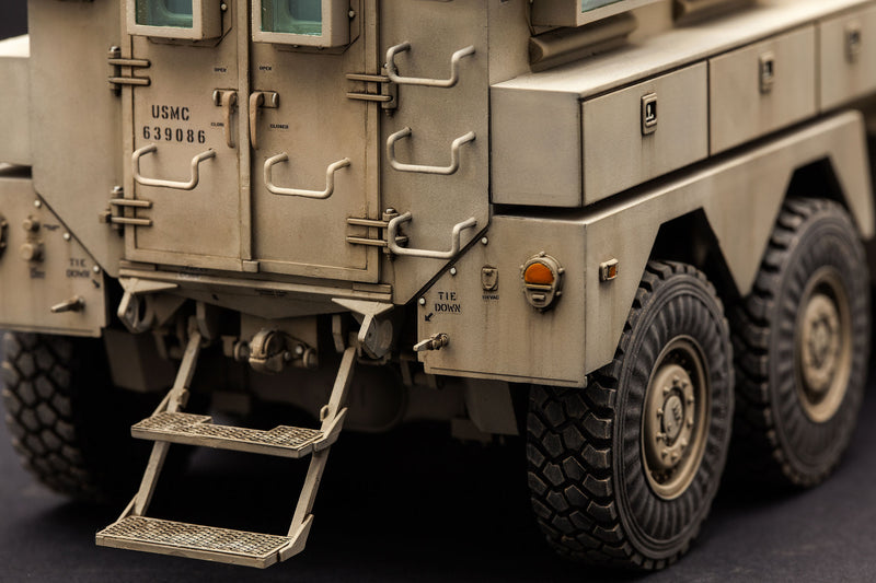 Meng-Model SS-005 U.S. COUGAR 6×6 MRAP VEHICLE 1:35