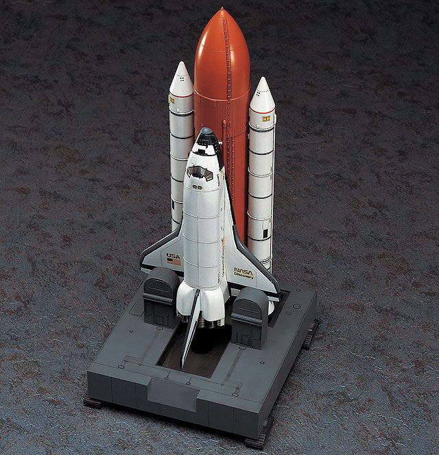 Hasegawa Models 10729 Space Shuttle Orbiter w/ Booster 1:200 SCALE MODEL KIT