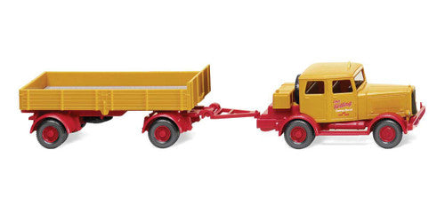 Wiking HO 85048 1946-1952 Hanomag Tractor with Low-Side Trailer, Bolling