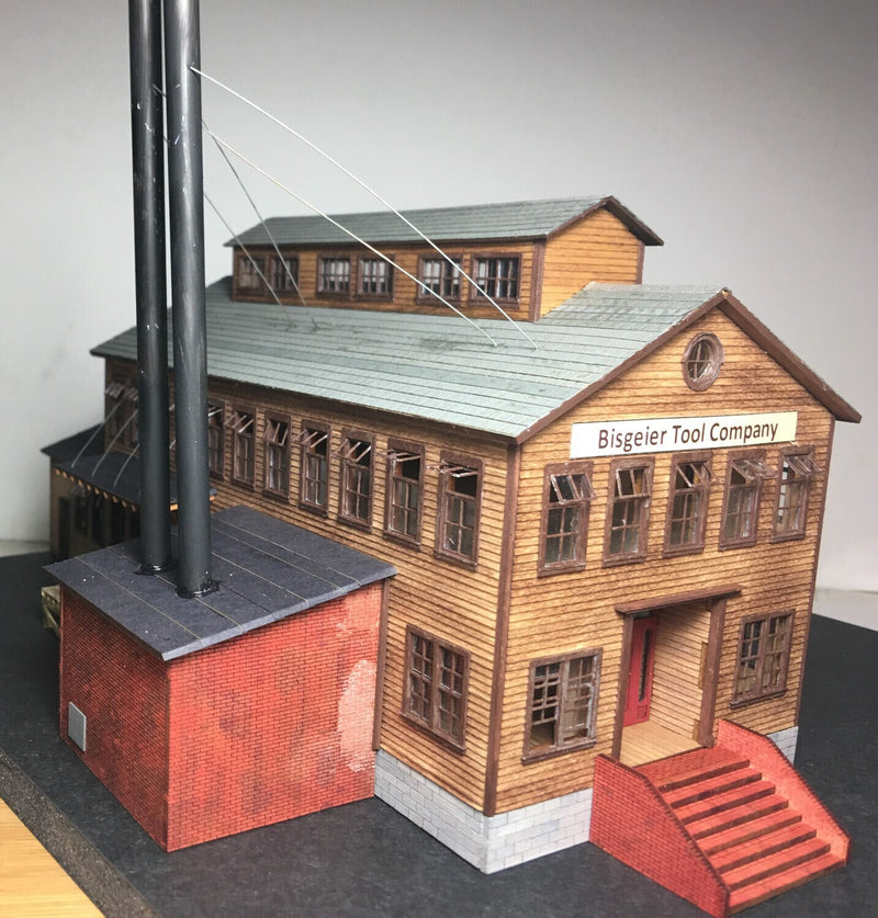 Motrak Models 83013 Bisgeier Tool Company Store/Structures, HO Scale